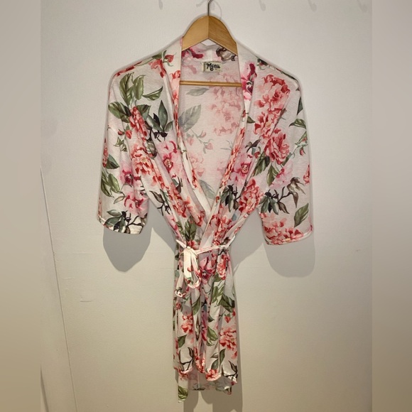 Brie Robe from Show Me Your Mumu - Picture 4 of 9